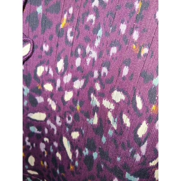 Zac & Rachel Sheer Purple Leopard Print Long Sleeve V-neck Blouse Sz 2X - Picture 2 of 3